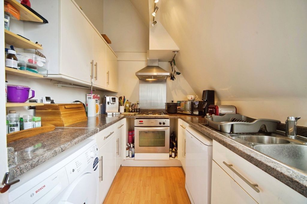 Property photo 3 of 17 Photo