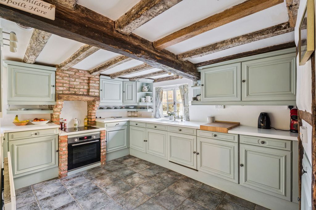 Property photo 3 of 14