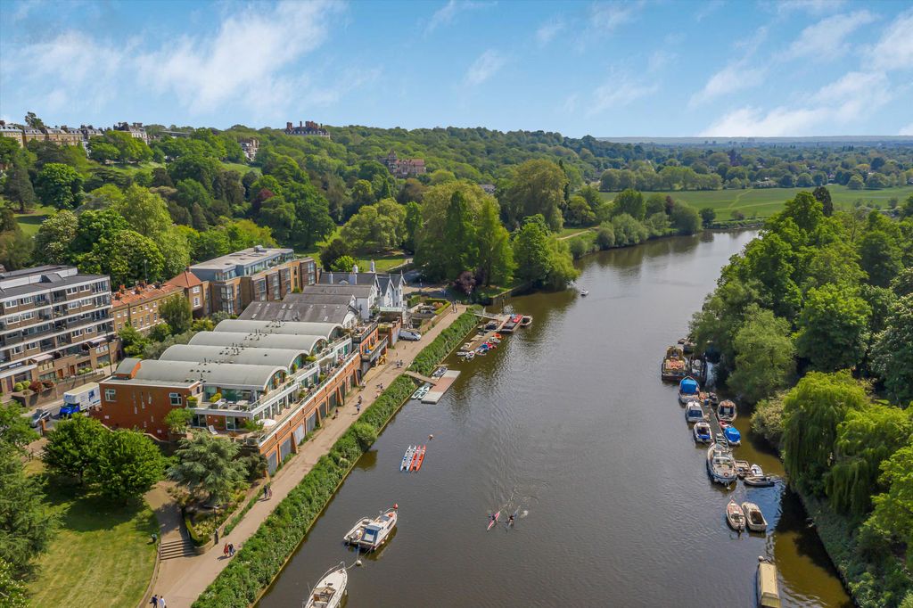 Property photo 1 of 13 Image