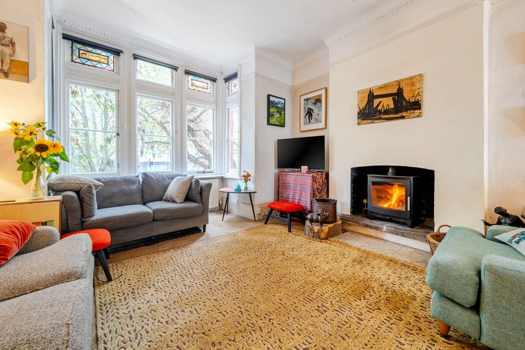 Property photo 1 of 21 Picture No. 23