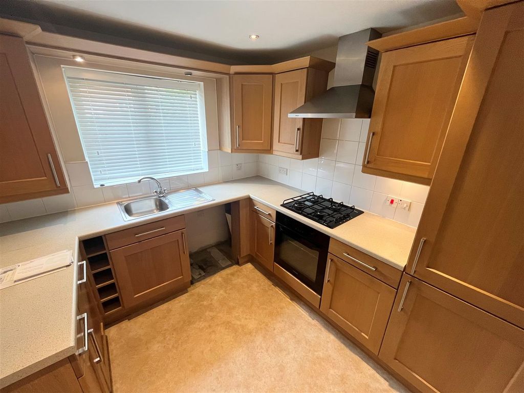 Property photo 2 of 13 Kitchen