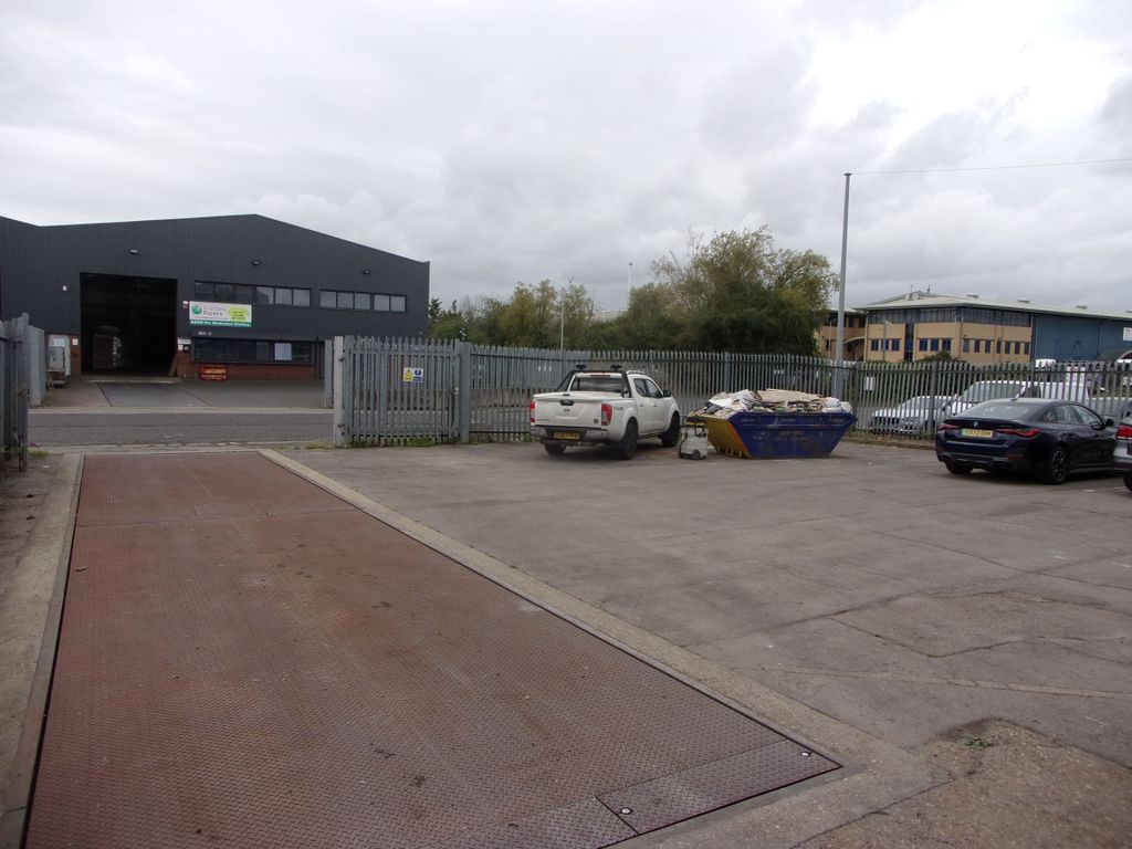 Property photo 2 of 7