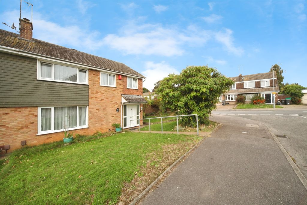 Property photo 1 of 18