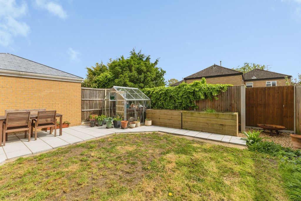 Property photo 2 of 19