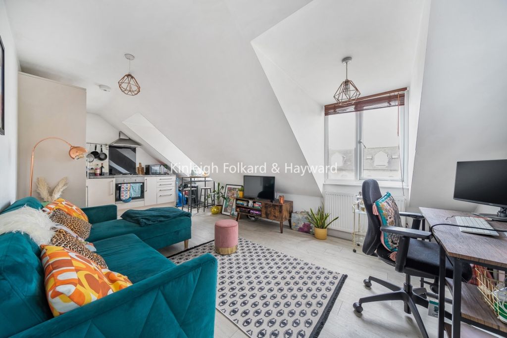 Property photo 1 of 6 73476159-E628-43Bf-B