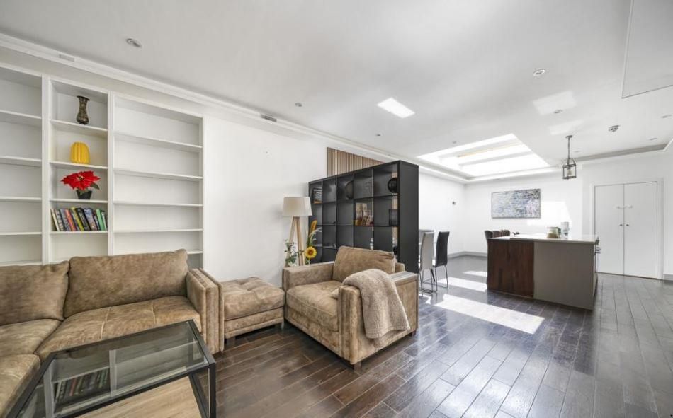 Property photo 3 of 10 3.Jpg