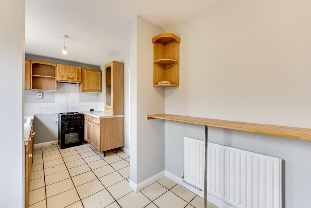 Property photo 3 of 26 16 Oak Road, Kettering-13.Jpg