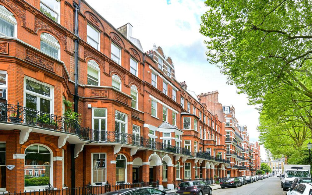 Property photo 2 of 12