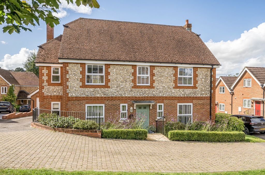 Property photo 1 of 20 1349323-3-68Bef8d...