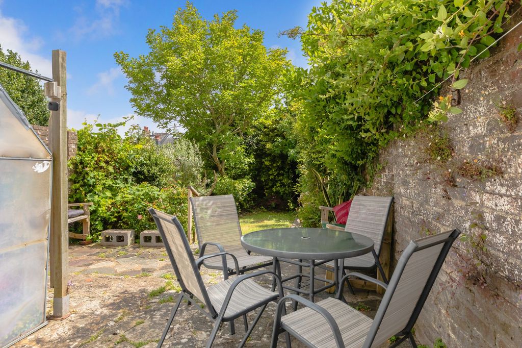Property photo 3 of 19