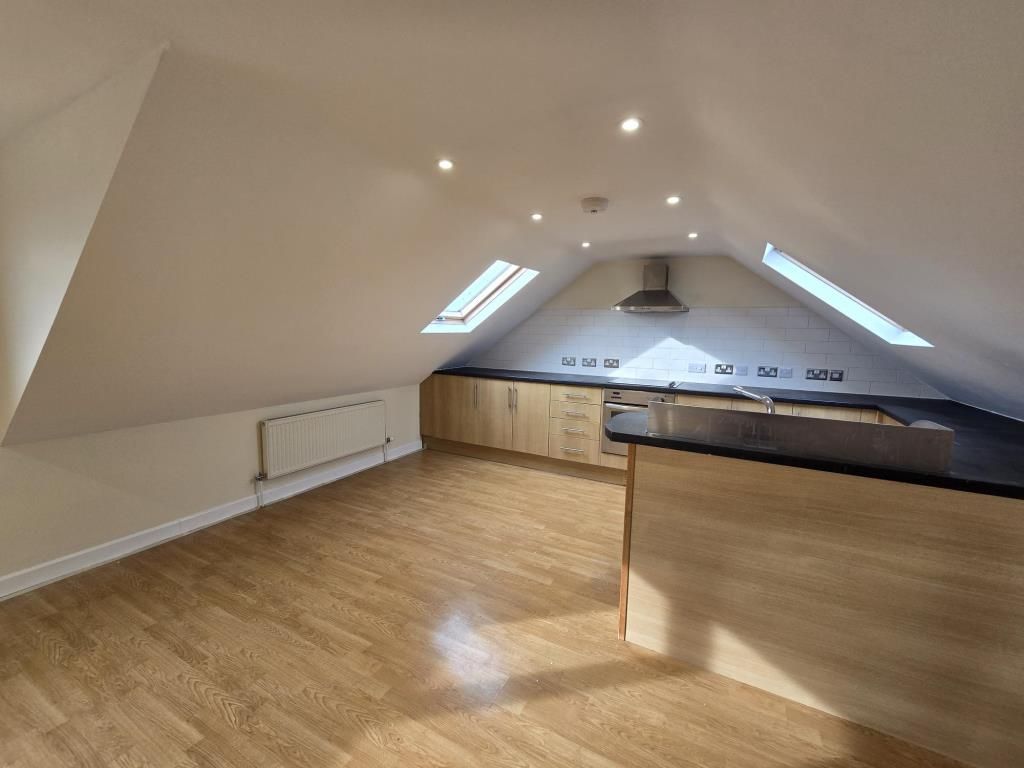 Property photo 2 of 7 1