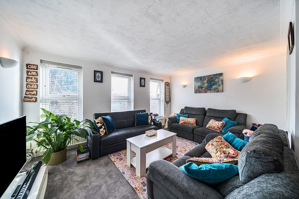 Property photo 2 of 21 1417114-16-69A9B1...