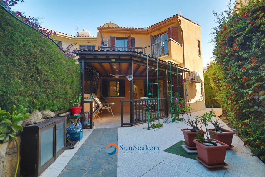 Property photo 3 of 36