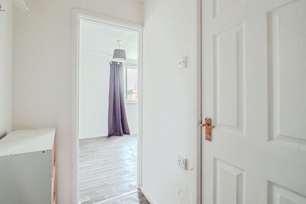Additional image 12 of Studio for saleBarnsdale Road, Leicester LE4