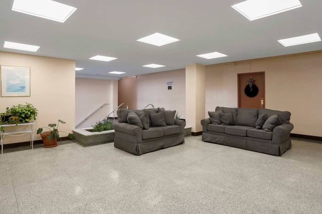 Property photo 3 of 17 <Alttext/>