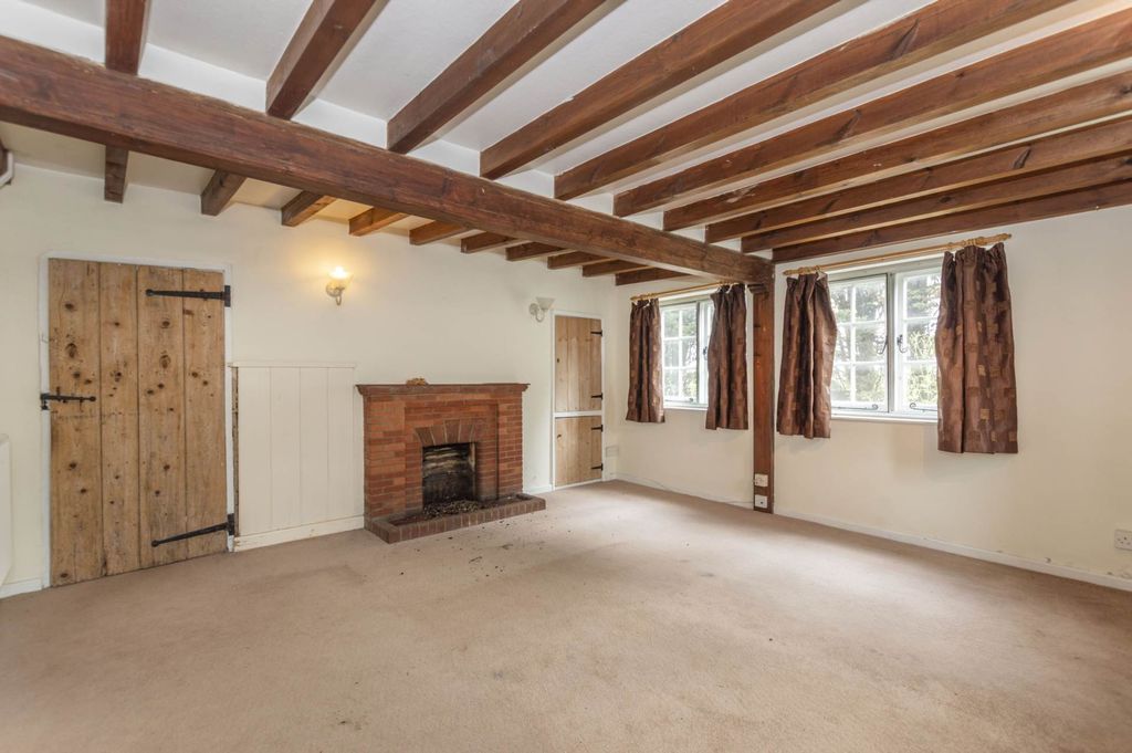 Property photo 2 of 23