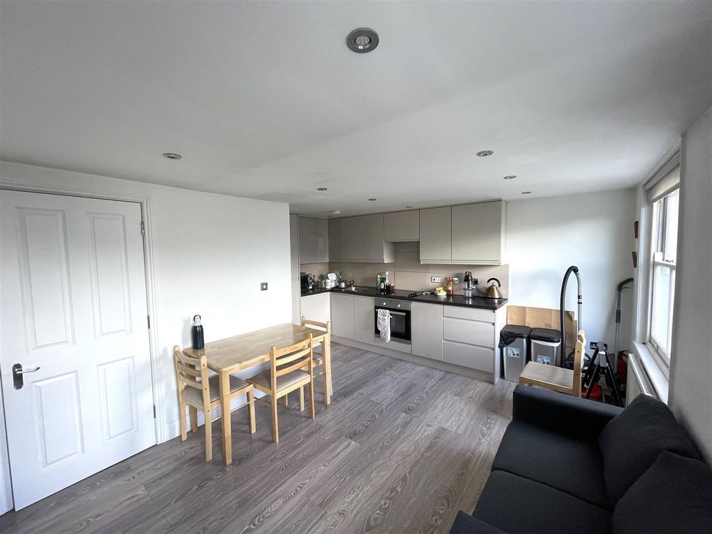 Property photo 1 of 9 Image00021.Jpeg