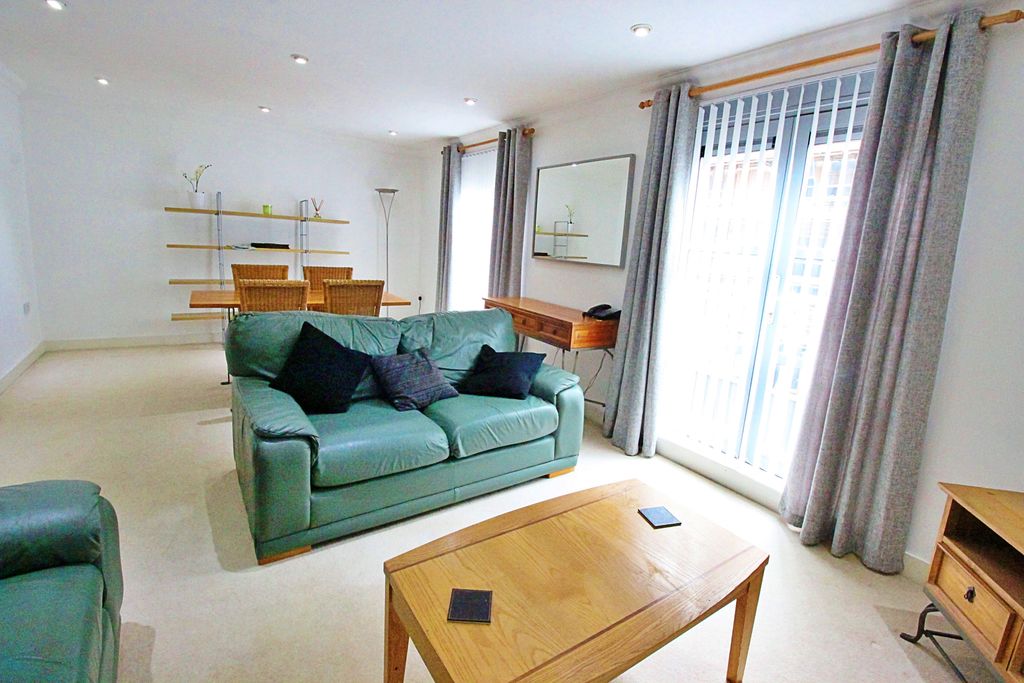 Property photo 3 of 7