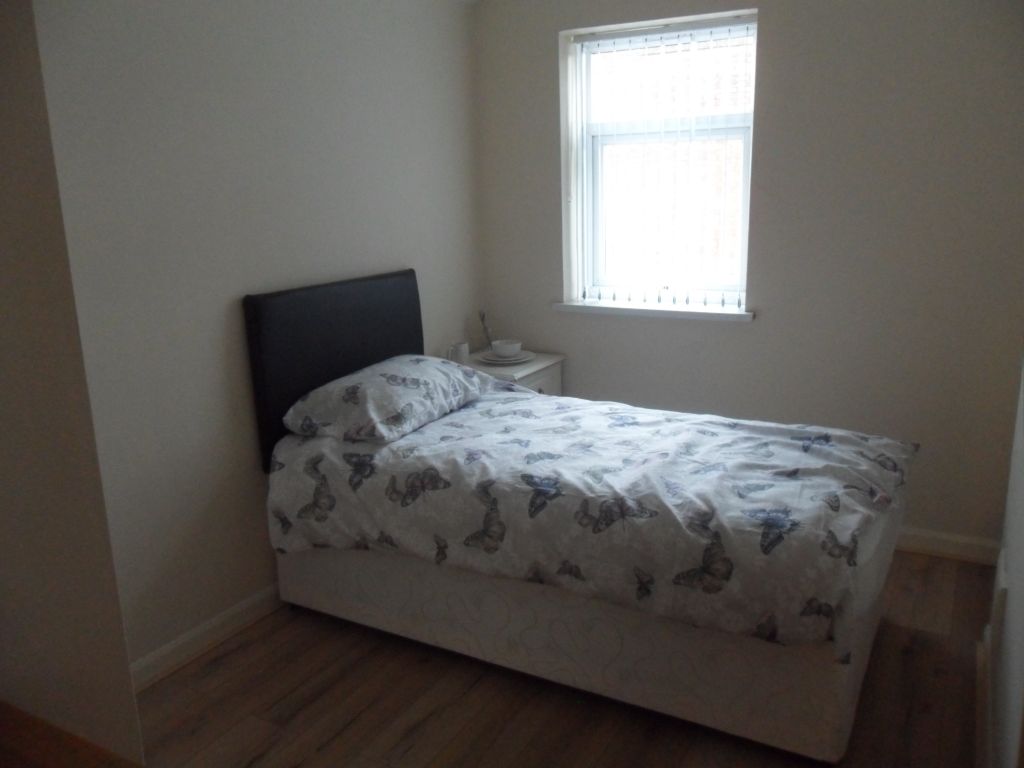 Property photo 3 of 6