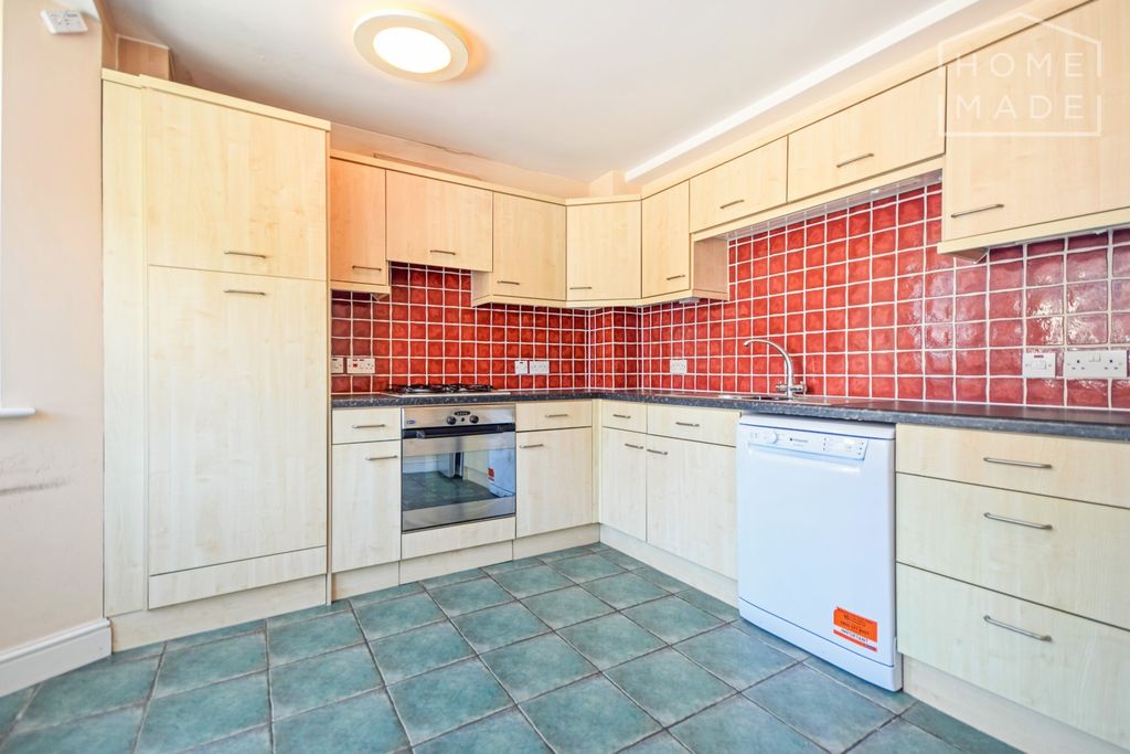 Property photo 2 of 7