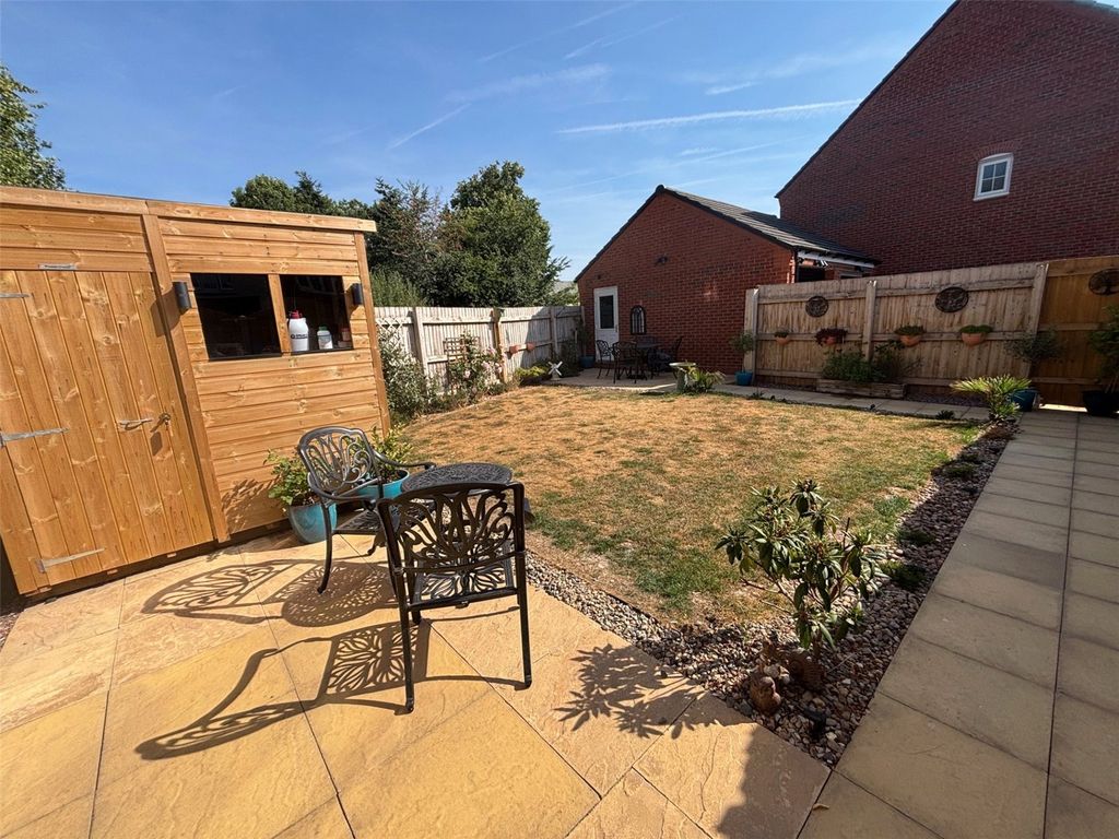 Property photo 3 of 15 Picture No. 11