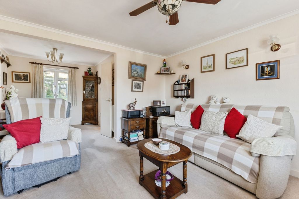 Property photo 3 of 13 Pbox-Img.Jpg