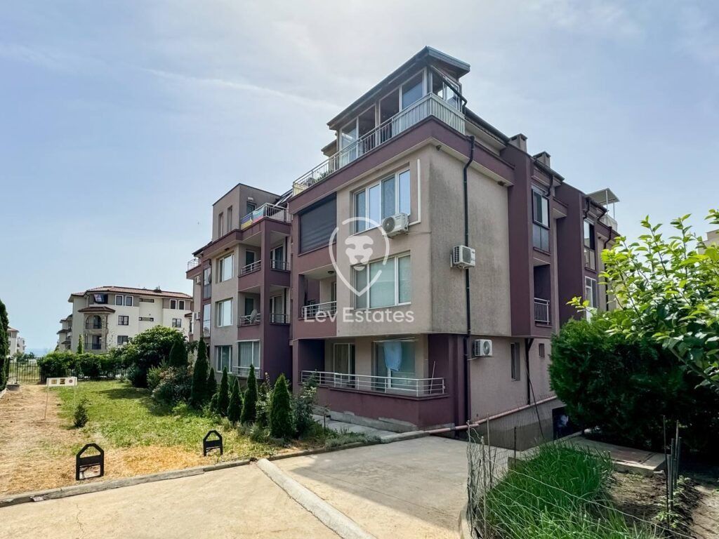 Property photo 1 of 10
