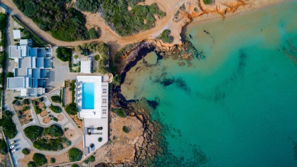 Property photo 2 of 33