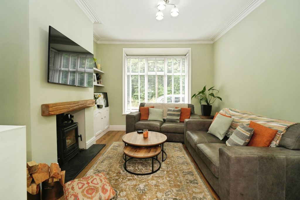 Property photo 2 of 16 Pbox-Img.Jpg