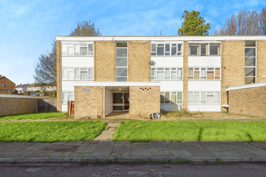 Property photo 1 of 17