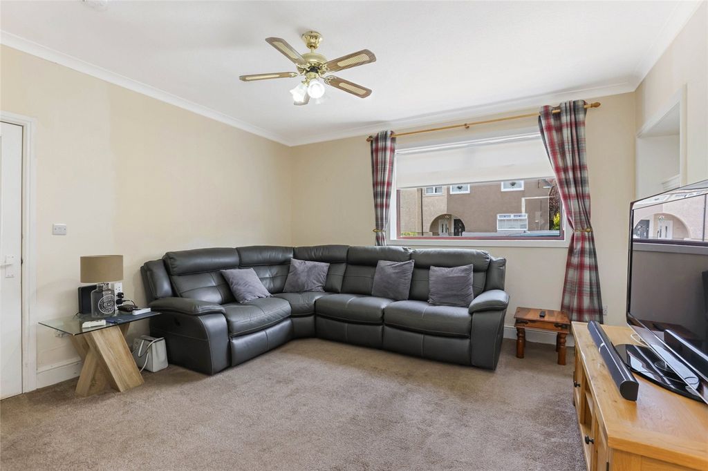 Property photo 3 of 21 Picture No. 03
