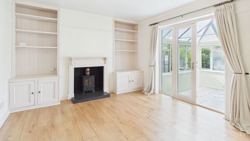 Property photo 2 of 19 Photo 2