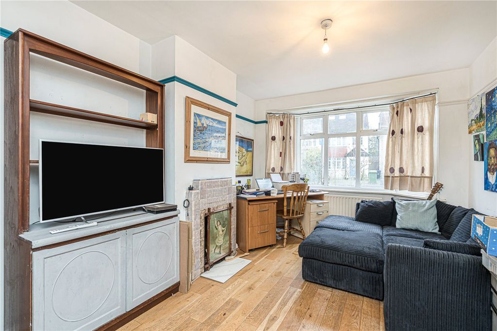 Property photo 3 of 14 Picture No. 11