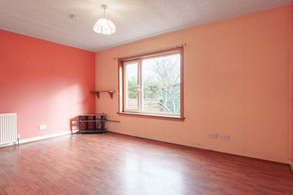 Property photo 3 of 23