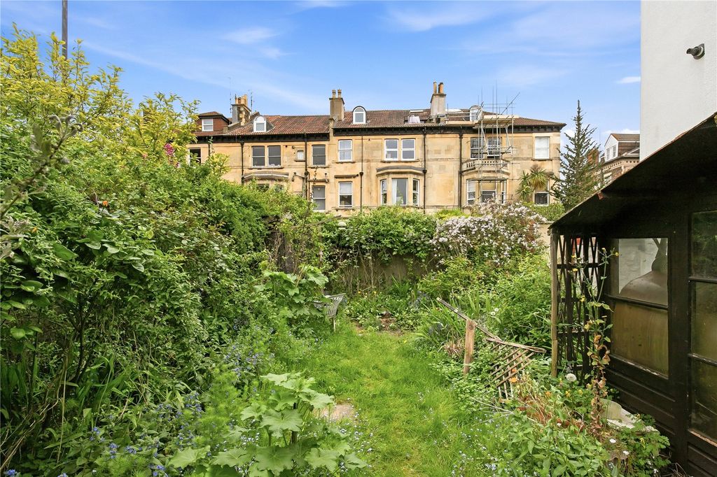Property photo 3 of 18 Picture No. 27