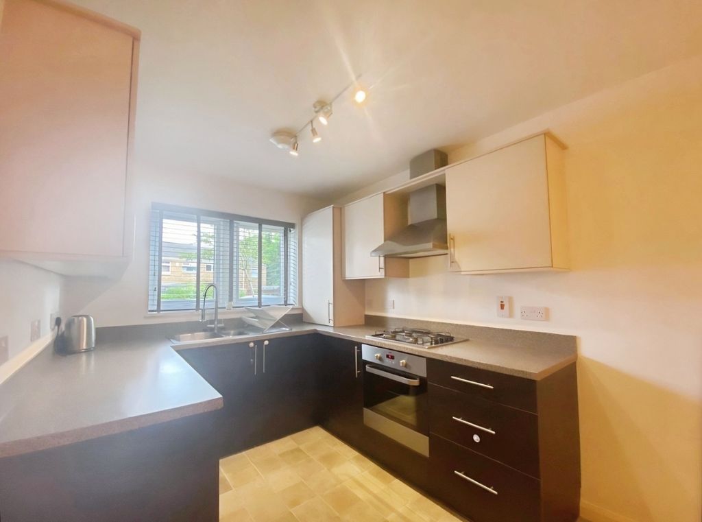 Property photo 2 of 16 5267262