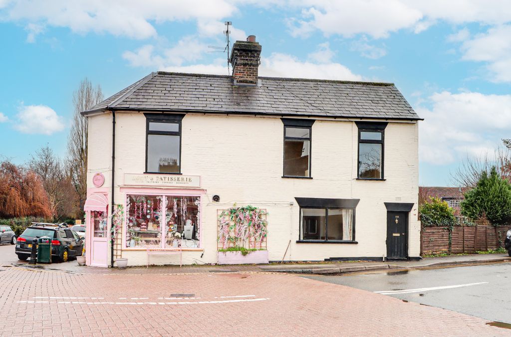 Property photo 1 of 12 Front