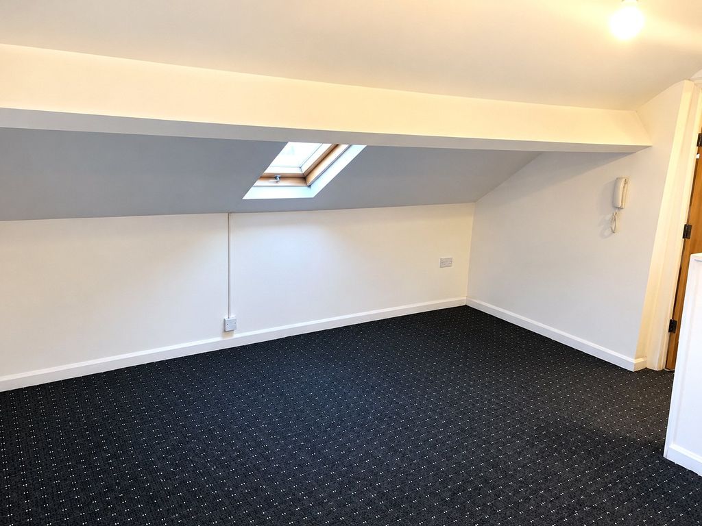 Property photo 3 of 8 Picture No. 20