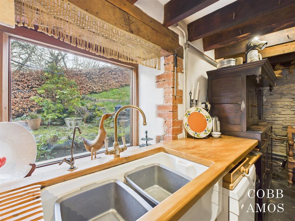 Property photo 2 of 33 Cam02803G0-Pr0158-Still005.Jpg