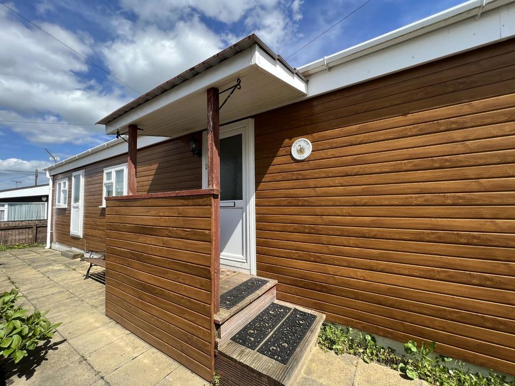 Property photo 1 of 10 Front 2.Jpg