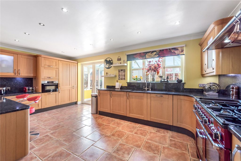 Property photo 2 of 30 Picture No. 19