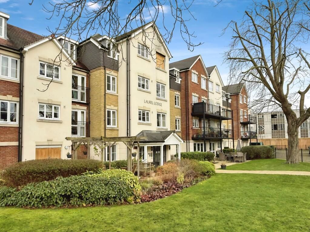 Property photo 1 of 12