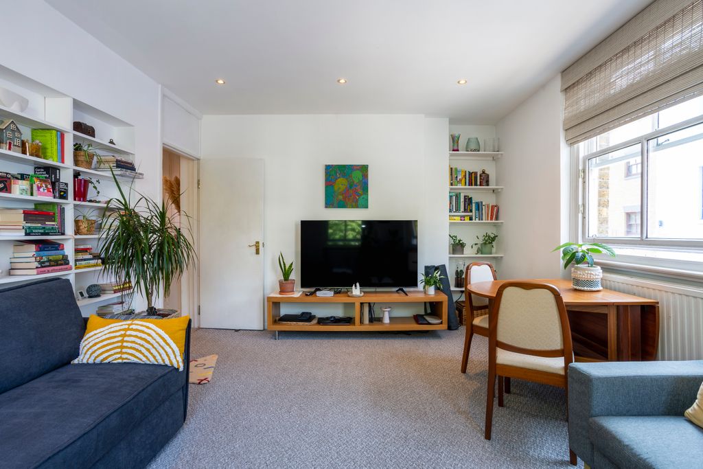 Property photo 3 of 11