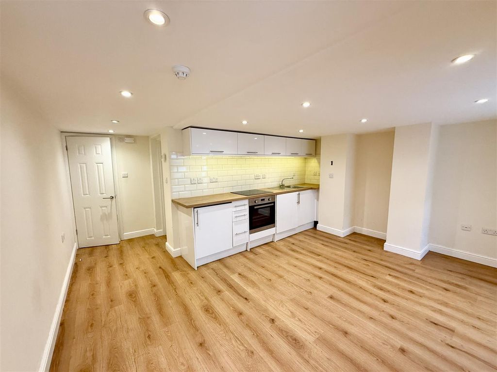 Property photo 1 of 6 Img_8605.Jpg