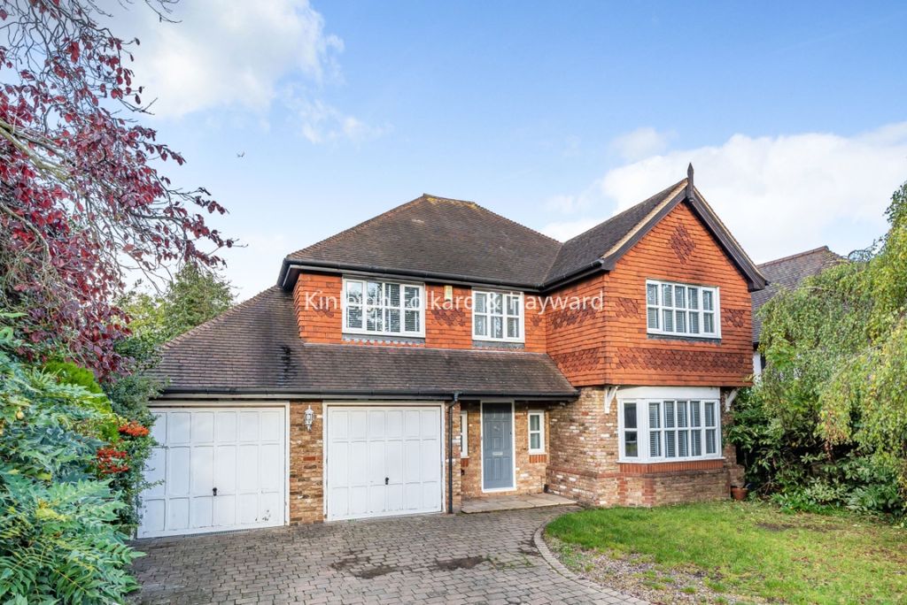 Property photo 1 of 13 1ce85181-88F5-41F0-9
