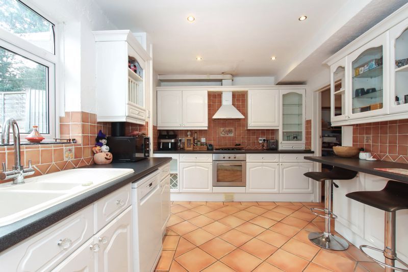 Property photo 3 of 15 Photo 7