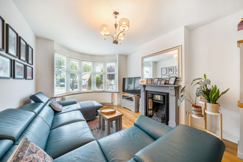 Property photo 2 of 21 1473126-3-6A2Ad79...