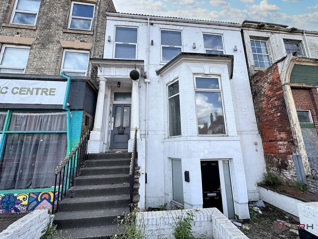 Property photo 3 of 4