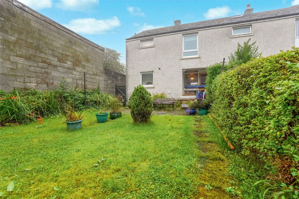 Property photo 2 of 18 Picture No. 21