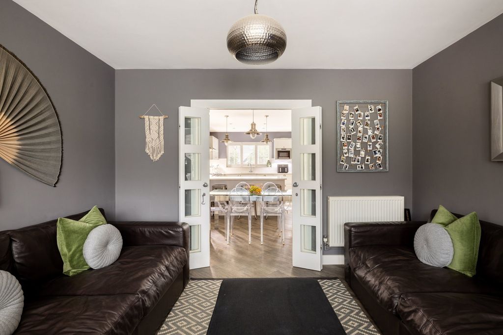 Additional image 12 of 4 bed detached house for saleKingfisher Drive, Haywards Heath, West Sussex RH16